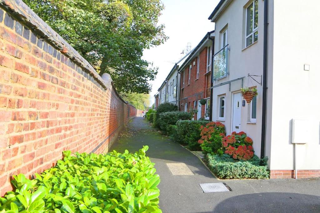 Villa Luxurious Townhouse In Central Manchester Extérieur photo